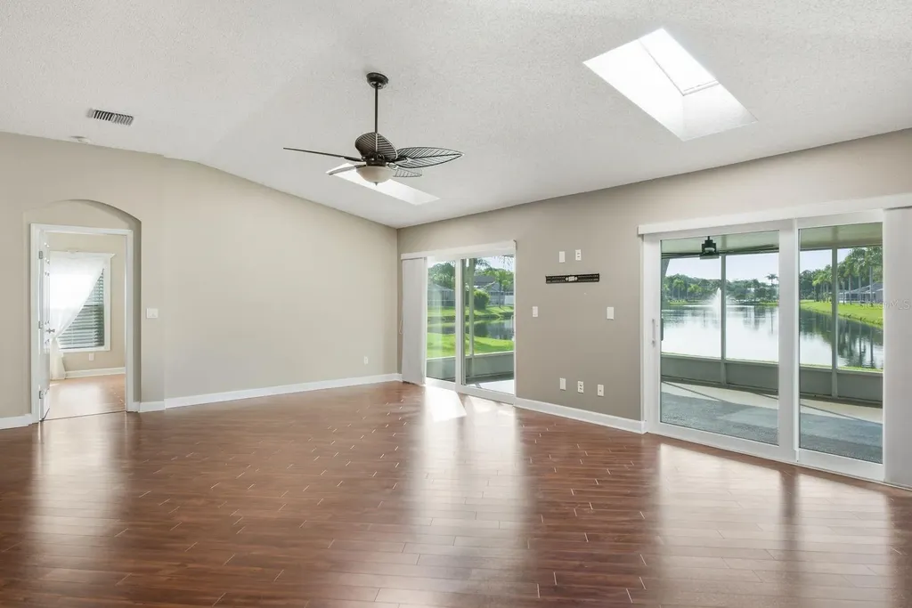 349 Fountainview Circle Oldsmar FL 34677