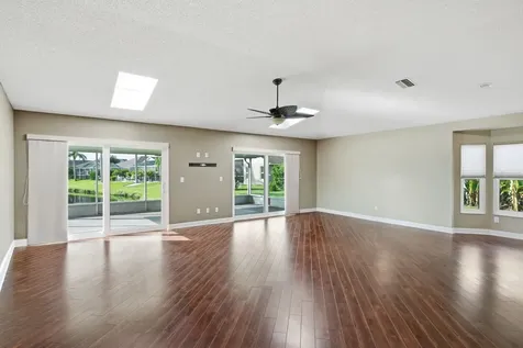349 Fountainview Circle Oldsmar FL 34677
