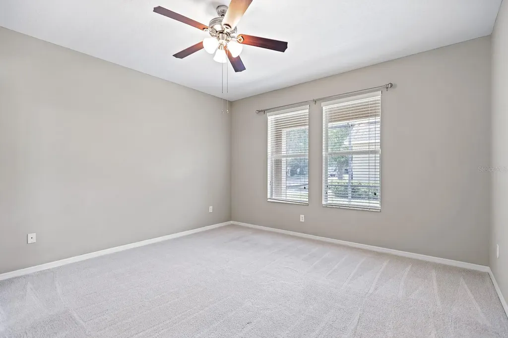 5221 Bannister Park Lane Lithia FL 33547