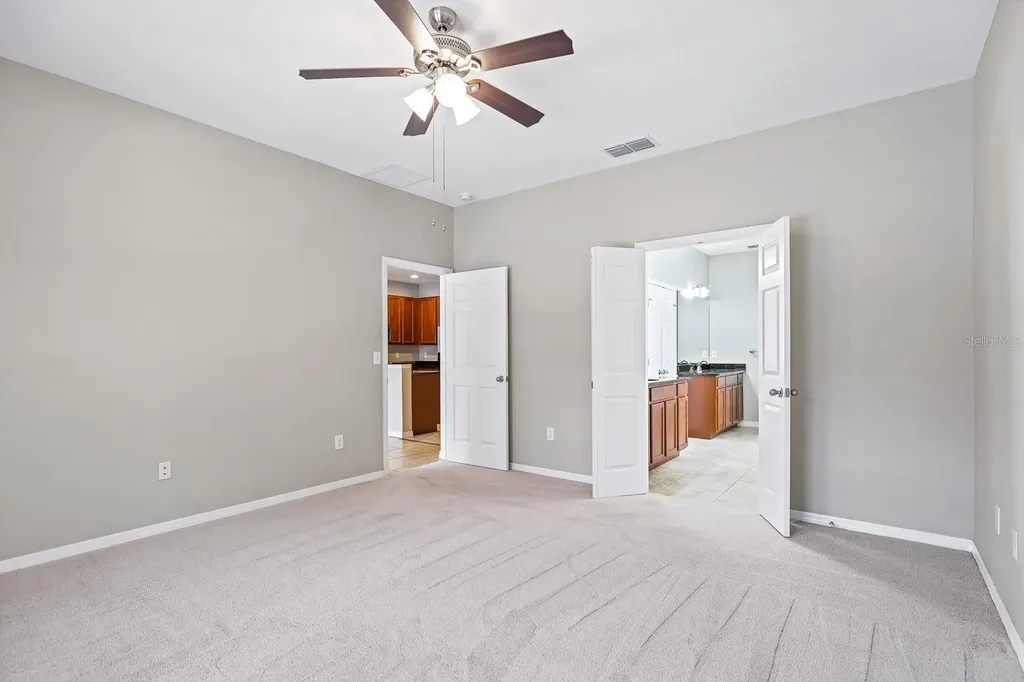5221 Bannister Park Lane Lithia FL 33547