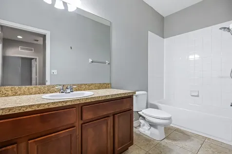 5221 Bannister Park Lane Lithia FL 33547