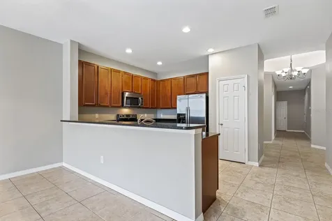 5221 Bannister Park Lane Lithia FL 33547