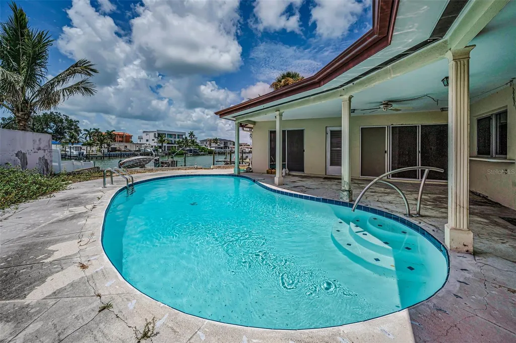 7908 2nd Avenue S St Petersburg FL 33707
