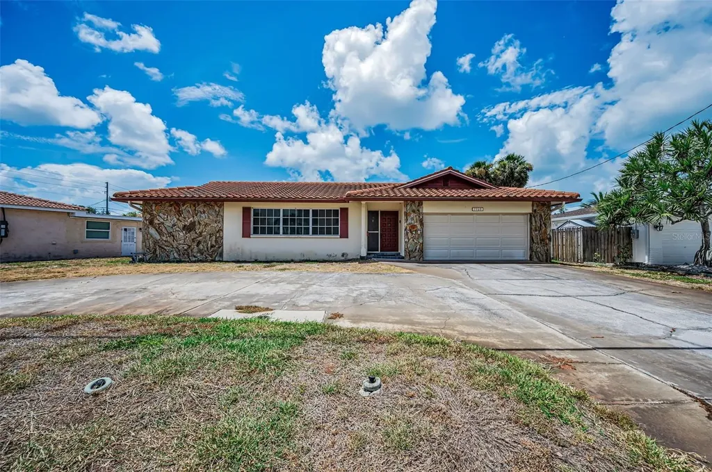 7908 2nd Avenue S St Petersburg FL 33707