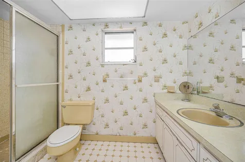 7908 2nd Avenue S St Petersburg FL 33707