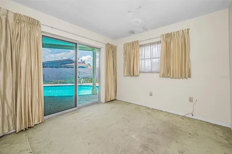 7908 2nd Avenue S St Petersburg FL 33707