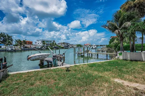7908 2nd Avenue S St Petersburg FL 33707