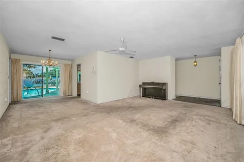 7908 2nd Avenue S St Petersburg FL 33707