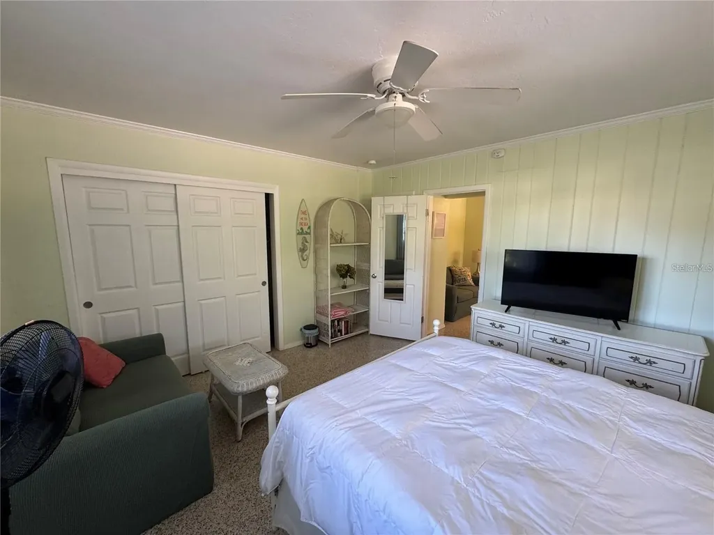 104 Base Avenue W Venice FL 34285
