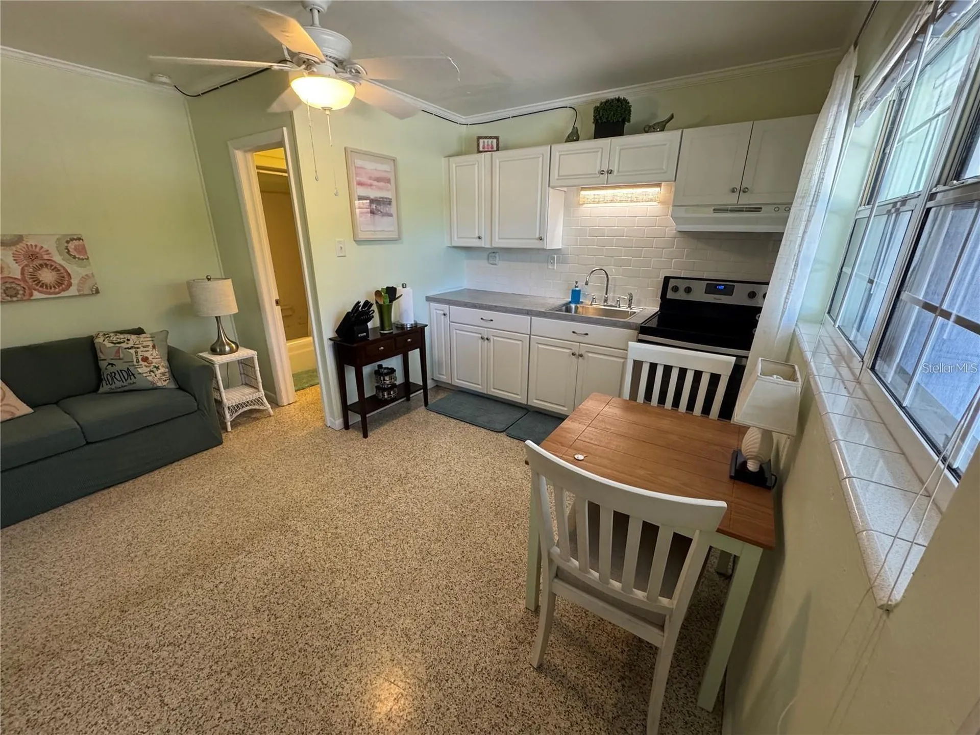 104 Base Avenue W Venice FL 34285