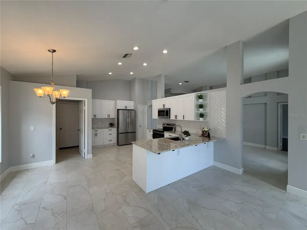 1914 Leichester Street Valrico FL 33594