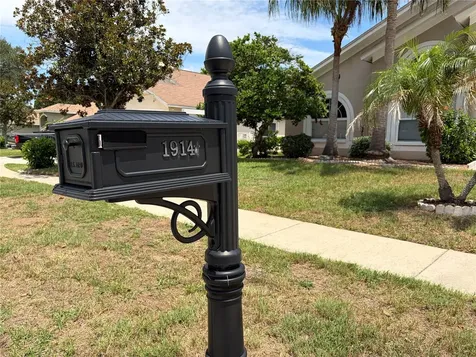1914 Leichester Street Valrico FL 33594