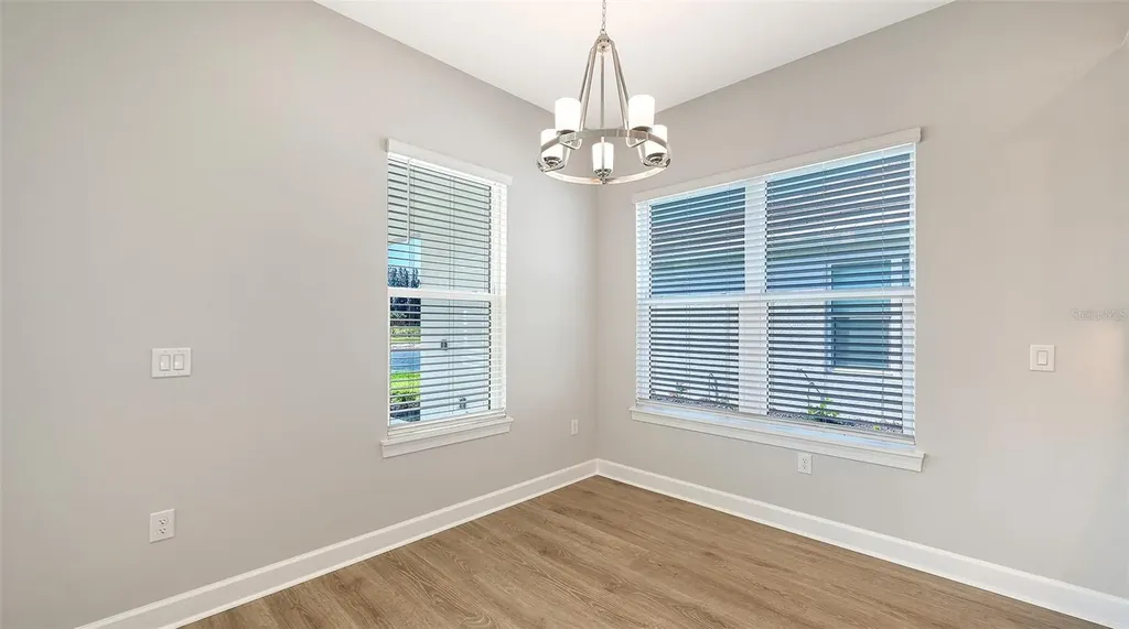 10248 Silent Night Lane Sarasota FL 34241