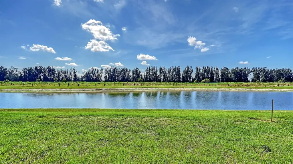 10248 Silent Night Lane Sarasota FL 34241
