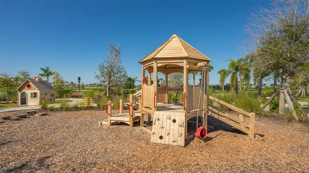 10248 Silent Night Lane Sarasota FL 34241