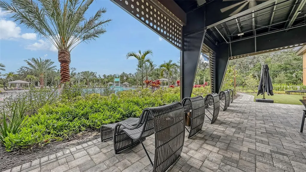 10248 Silent Night Lane Sarasota FL 34241