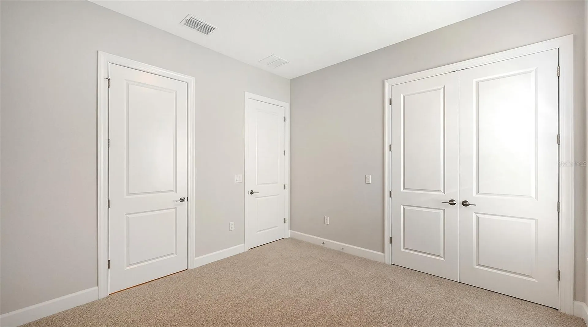 10248 Silent Night Lane Sarasota FL 34241