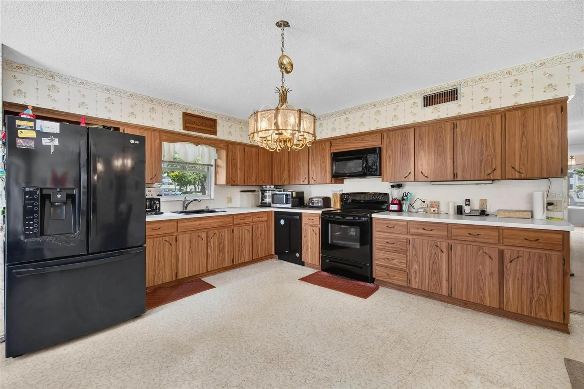 2222 Americus Boulevard N Clearwater FL 33763