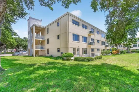 2222 Americus Boulevard N Clearwater FL 33763