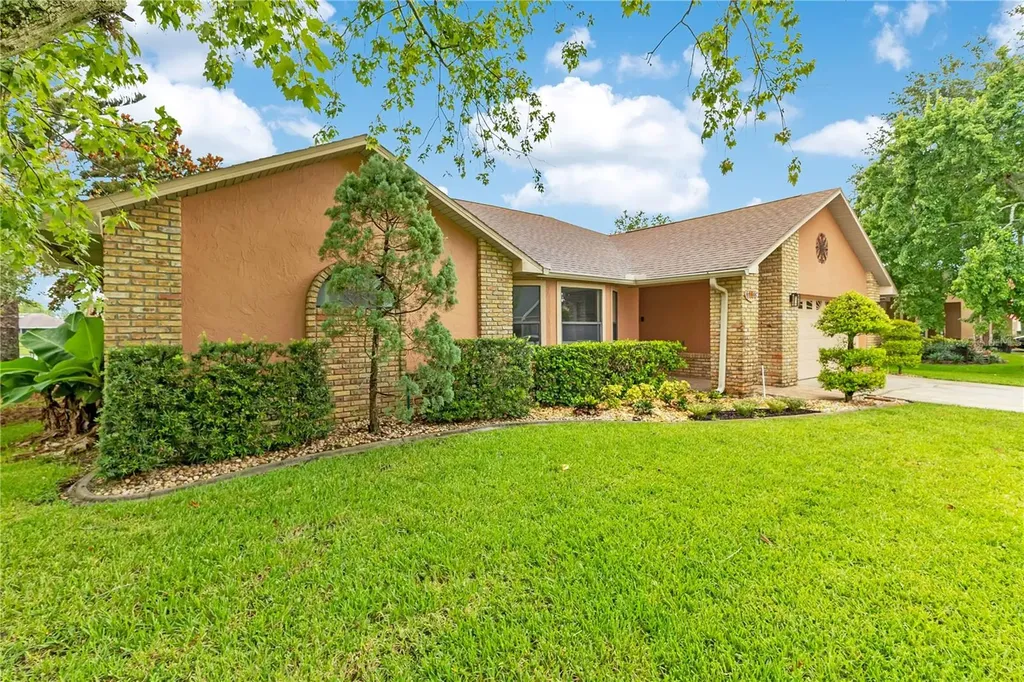 2333 Sweetwater Boulevard St Cloud FL 34772