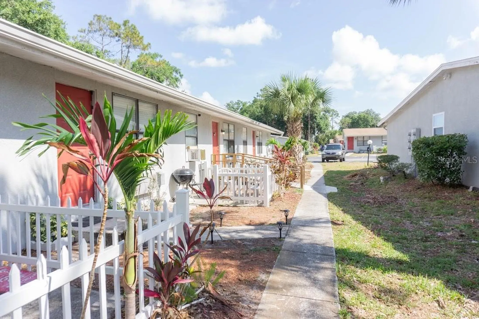 1400 Strawberry Place Plant City FL 33563