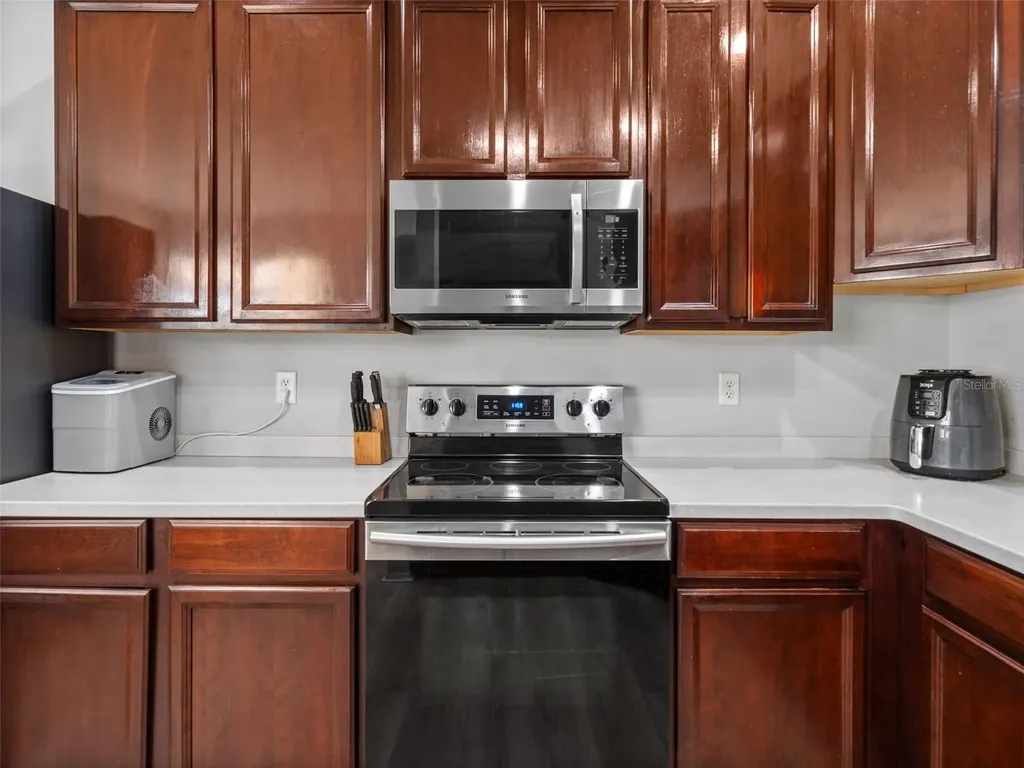 3831 Parkridge Circle Sarasota FL 34243