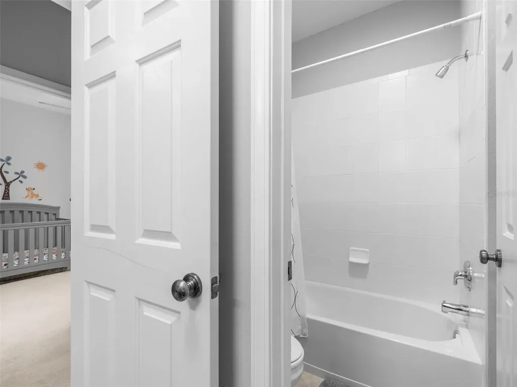 3831 Parkridge Circle Sarasota FL 34243