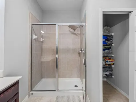 3831 Parkridge Circle Sarasota FL 34243