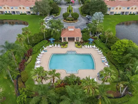 3831 Parkridge Circle Sarasota FL 34243