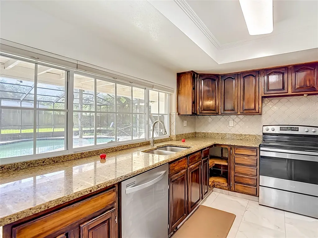 5126 Rolling Hills Court Tampa FL 33617