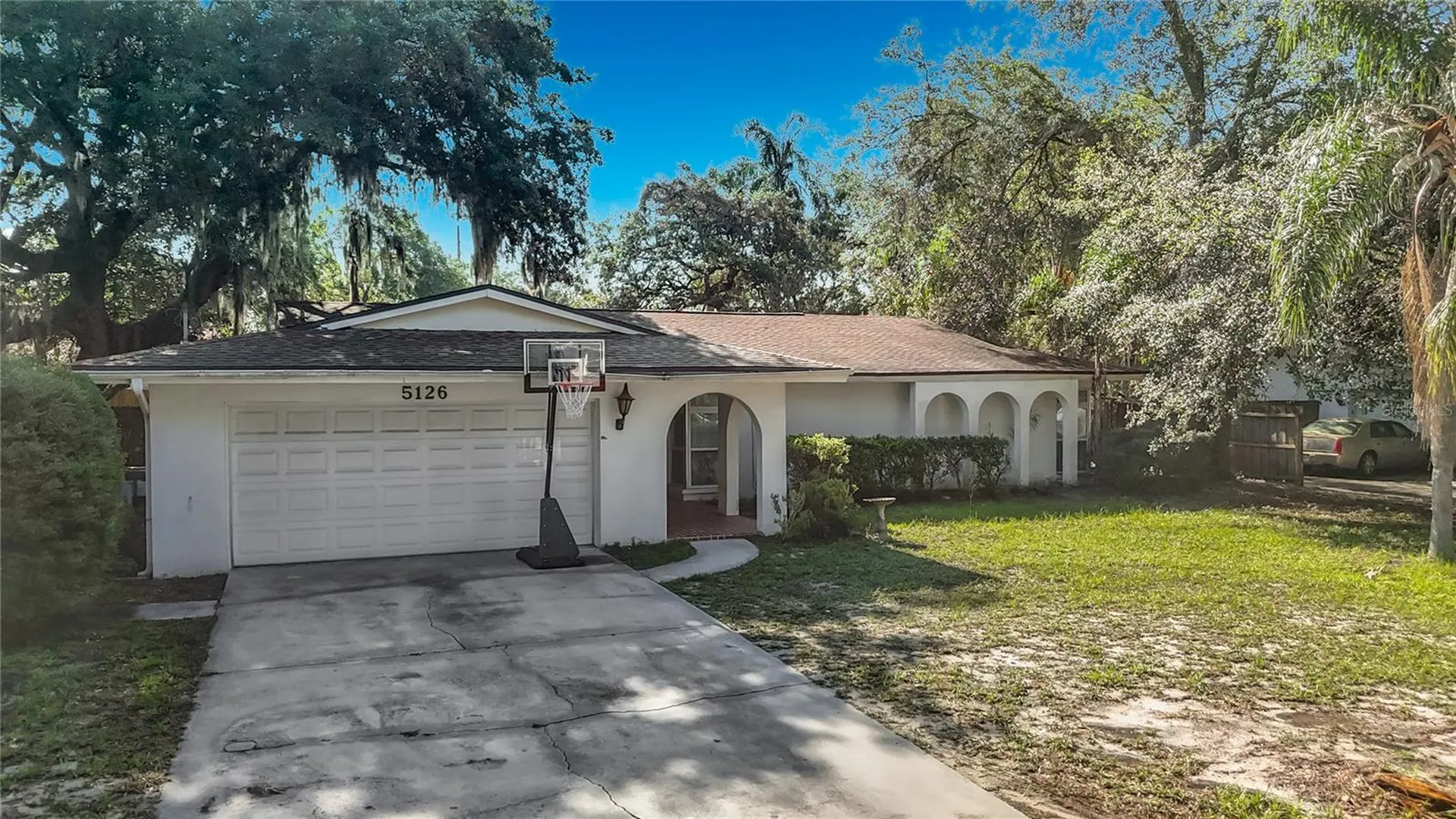5126 Rolling Hills Court Tampa FL 33617