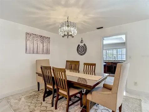5126 Rolling Hills Court Tampa FL 33617