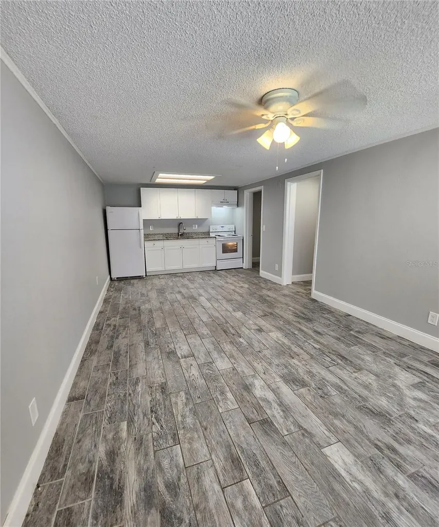 1400 Strawberry Place Plant City FL 33563