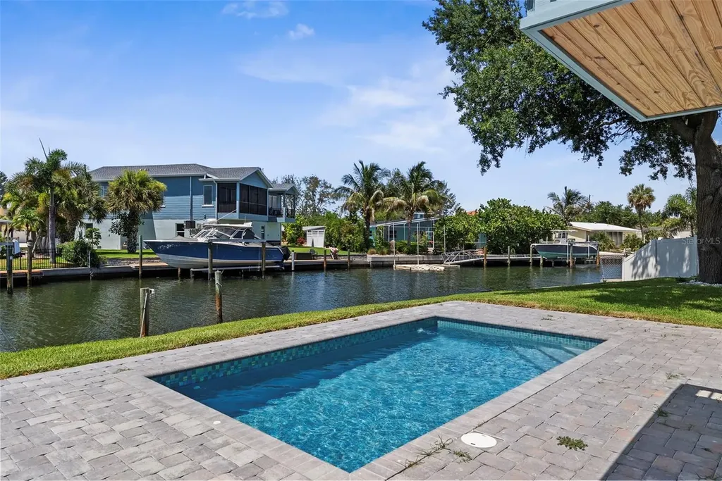 10016 Kingfisher Road E Bradenton FL 34209