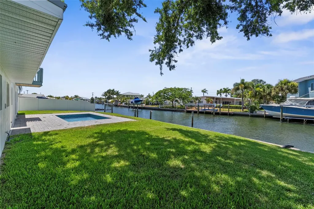 10016 Kingfisher Road E Bradenton FL 34209