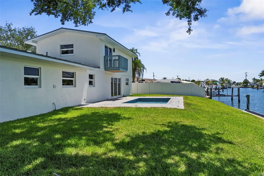 10016 Kingfisher Road E Bradenton FL 34209