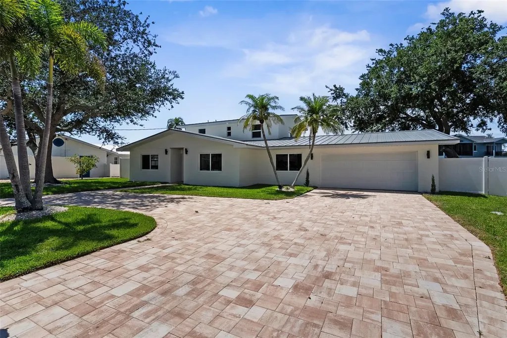 10016 Kingfisher Road E Bradenton FL 34209