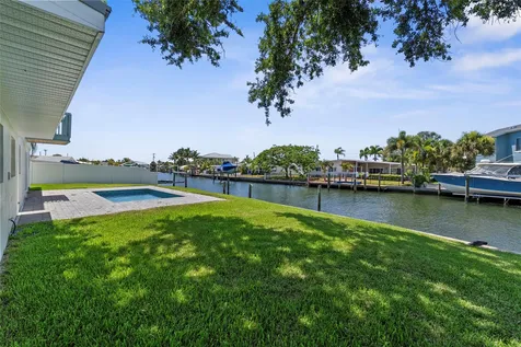 10016 Kingfisher Road E Bradenton FL 34209