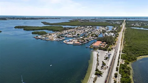 10016 Kingfisher Road E Bradenton FL 34209