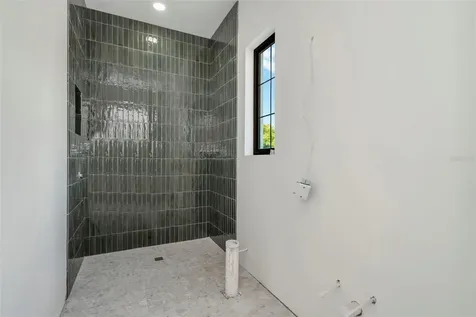 2911 W Chapin Avenue Tampa FL 33611