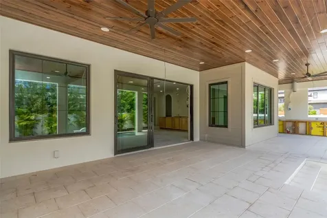 2911 W Chapin Avenue Tampa FL 33611