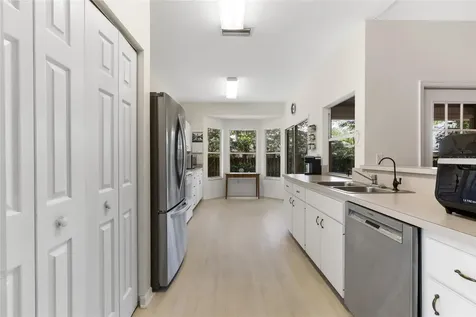 4422 NW 34th Drive Gainesville FL 32605