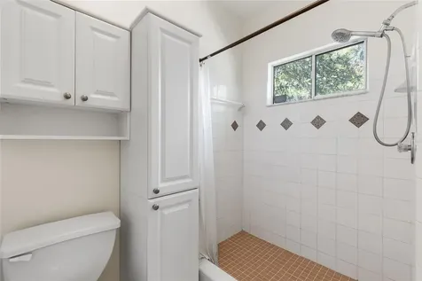 4422 NW 34th Drive Gainesville FL 32605