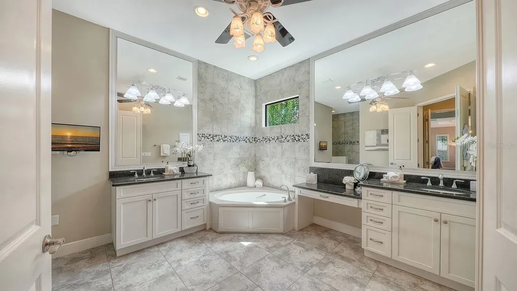7640 Haddington Cove Lakewood Ranch FL 34202