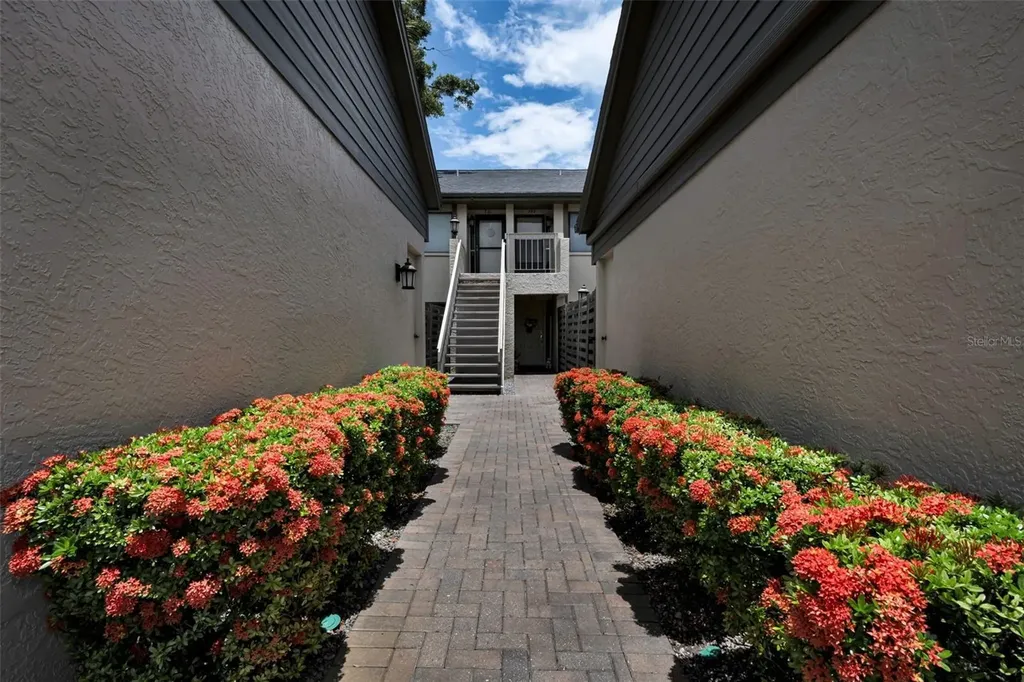 3165 Landmark Drive Clearwater FL 33761