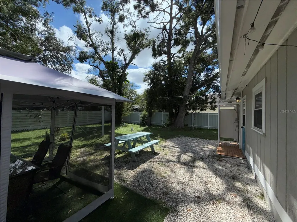 3988 San Luis Drive Sarasota FL 34235
