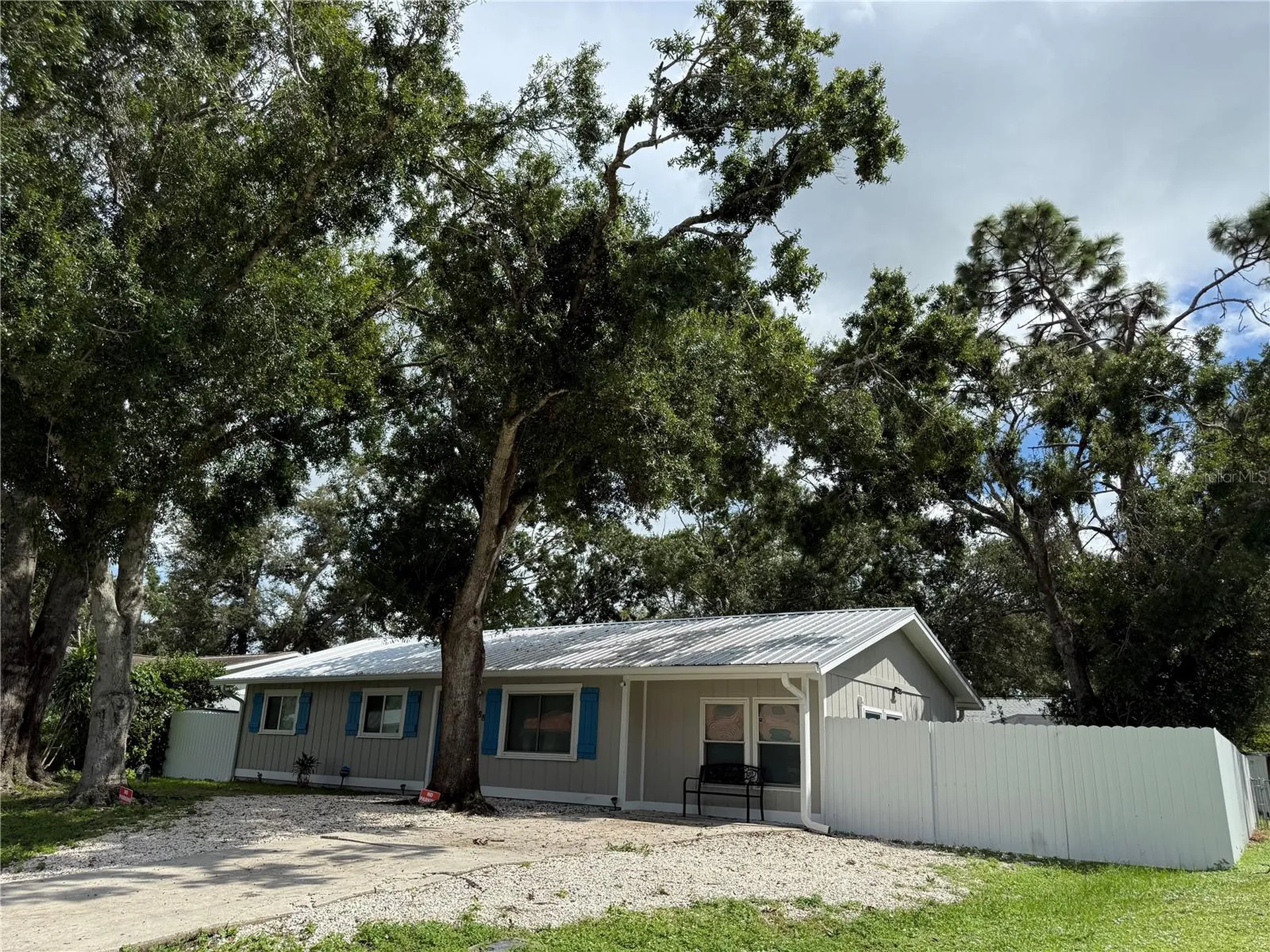 3988 San Luis Drive Sarasota FL 34235