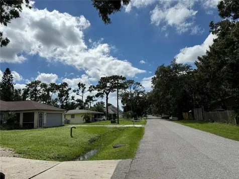 3988 San Luis Drive Sarasota FL 34235