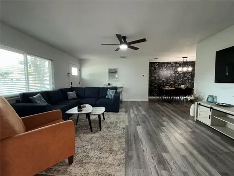 3988 San Luis Drive Sarasota FL 34235