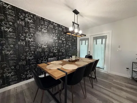 3988 San Luis Drive Sarasota FL 34235